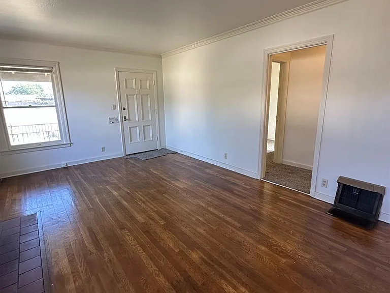 330 W Olive Ave — Photo 3