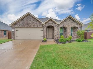 118 Gentle Winds Rd, Waxahachie, TX 75165