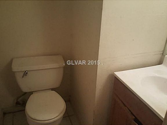 4th image of 244 N Bruce St APT B