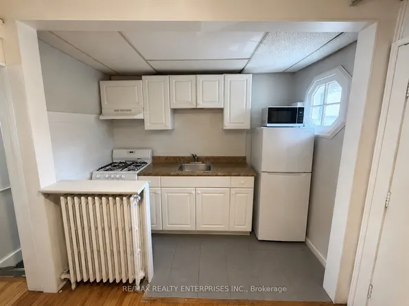 156 James St S, Hamilton, ON