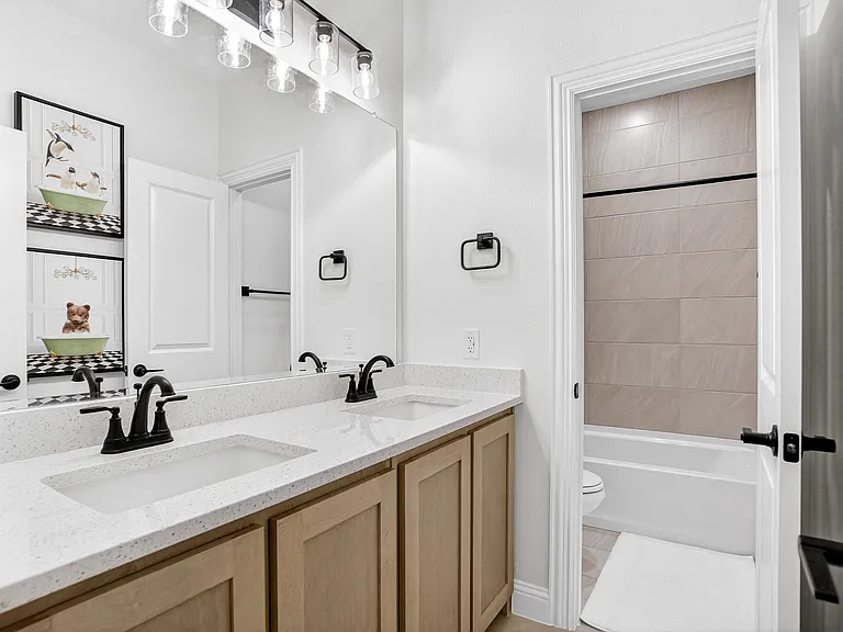 4010 Zina Ln — Photo 31
