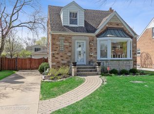 17 Granville Ave, Park Ridge, IL 60068