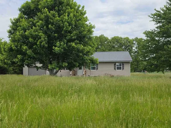 97 Concord Dr, Marshfield, MO 65706