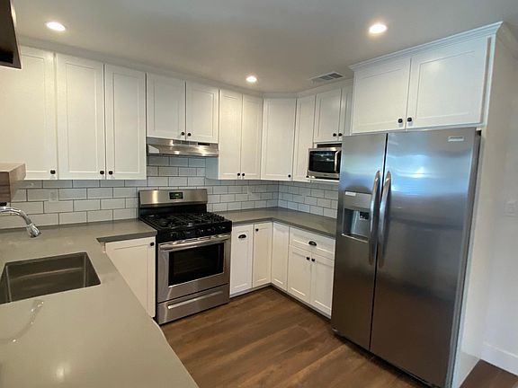 4th image of 2594 Sonoma St