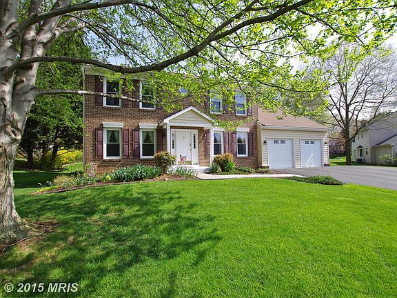 2nd image of 3905 Cherry Valley Dr