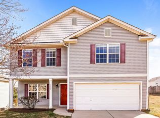 1418 River Run Rd, Lowell, NC 28098