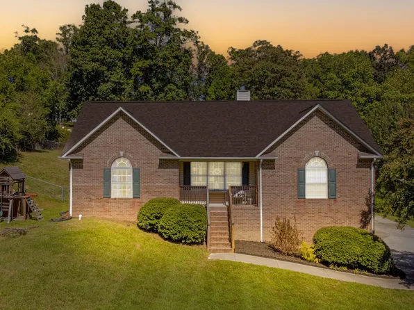 8434 Coppock Rd, Corryton, TN 37721