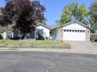 17 Blue Heron Ct, Eagle Pt, OR 97524