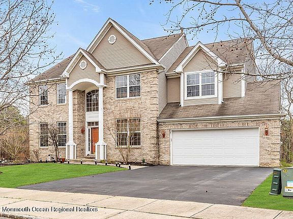 4th image of 120 Thicket Ct