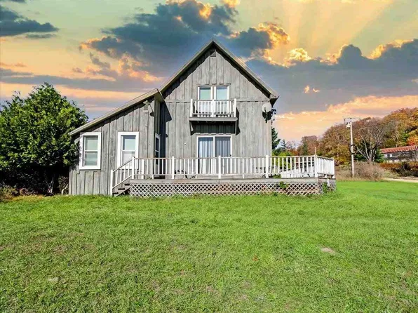 1041 S Ranney Rd, East Jordan, MI 49727