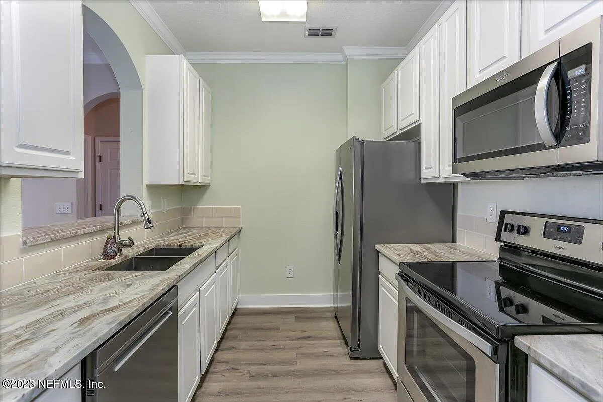 2 bed, 2.0 bath, 1112 sqft, $1,550 — Photo 3