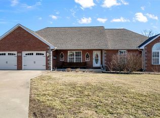 1334 Eastview Ridge Dr, Cape Girardeau, MO 63701