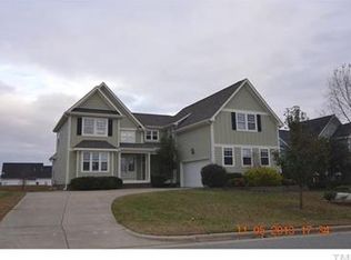 2040 Rosebriar Ln, Fuquay Varina, NC 27526