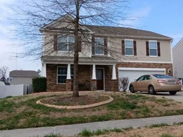 8813 Merrie Rose Ave, Charlotte, NC 28213