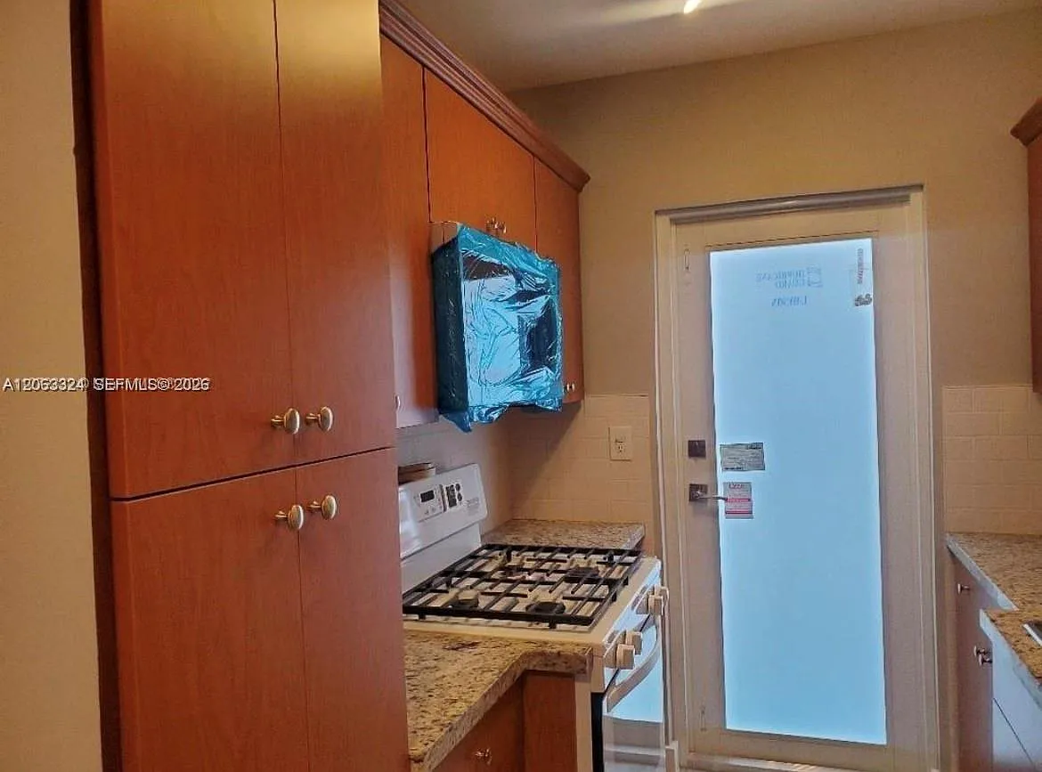 Gaye Apts Condo — Photo 4