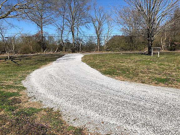 Driveway leading to the barn