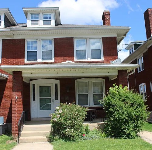 537 W Jackson St Photo 1