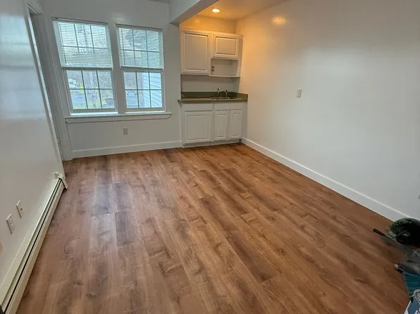 Mill View Suites, 85 N Main St #13, West Yarmouth, MA 02673