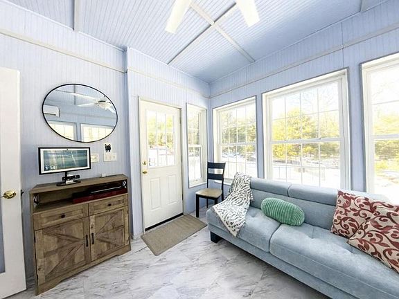 5th image of 162 Oak Ridge Dr