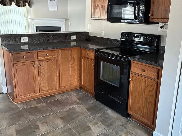 456 Bellegrove Dr — Photo 3