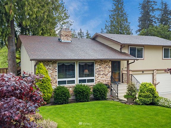 This one owner home shows pride of ownership.