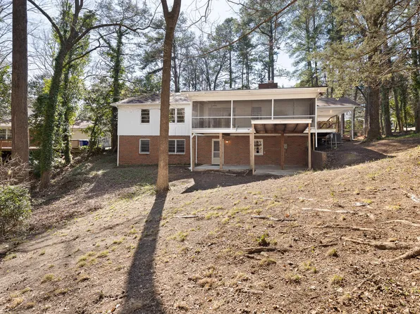 404 N Estes Dr, Chapel Hill, NC 27514