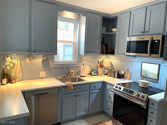 5th image of 337 S Silver St