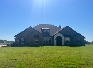 4121 Sanger Meadow Dr, Sanger, TX 76266