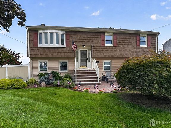 2nd image of 6 Ridgeview Rd