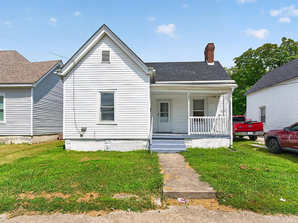 1st image of 209 E Washington St
