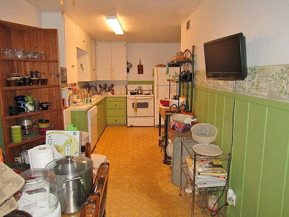 5th image of 1304 Oakdale Dr