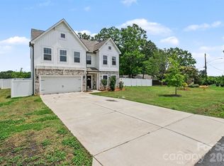 2334 Waverly Dr, Monroe, NC 28112