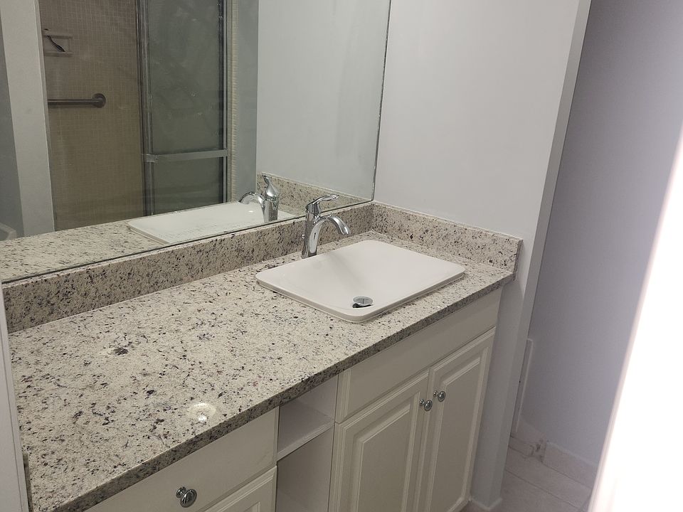 New Master vanity and top