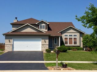 26208 S Evergreen Ln, Channahon, IL 60410