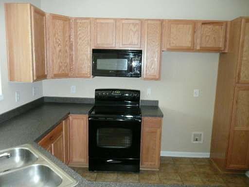 5th image of 1737 Tailmore Ln