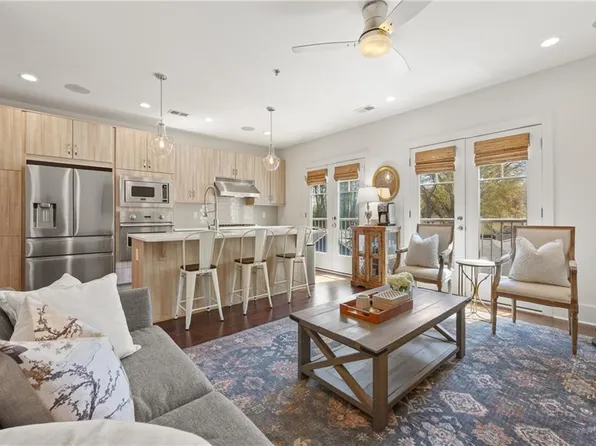 305 Canton Way, Roswell, GA 30075