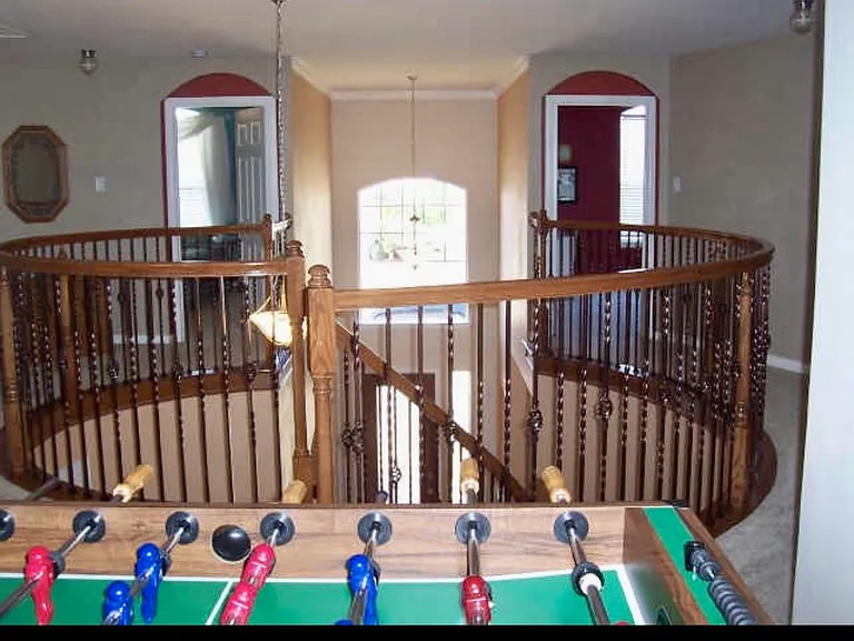 221 Westminister Ave — Photo 6