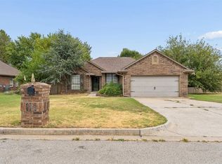 298 Harvest Hls, Harrah, OK 73045