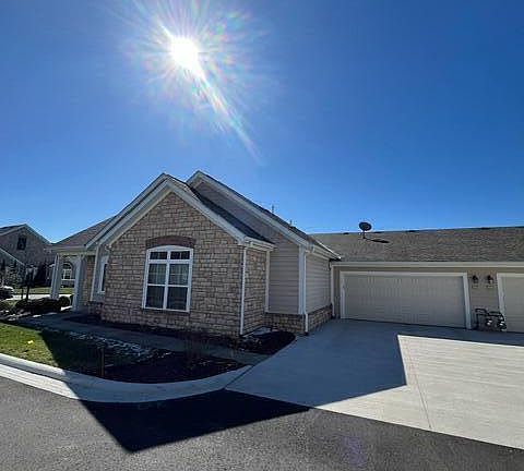 2nd image of 1552 Bridgewater Way S