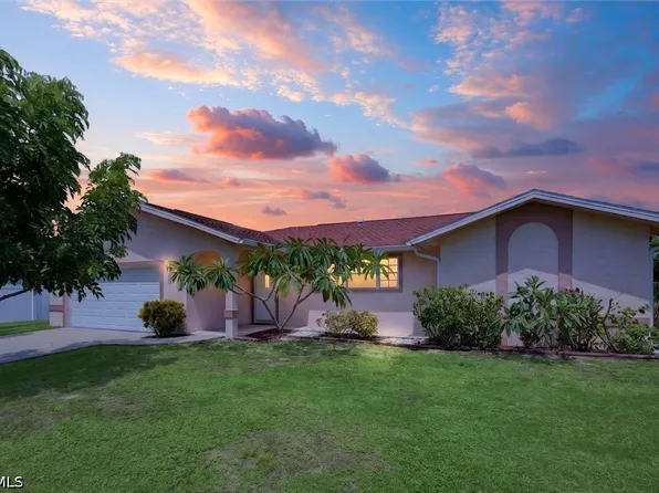 305 SE 27th Ter, Cape Coral, FL 33904