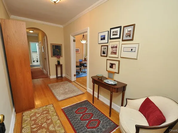 143 Garth Road #5J, Scarsdale, NY 10583