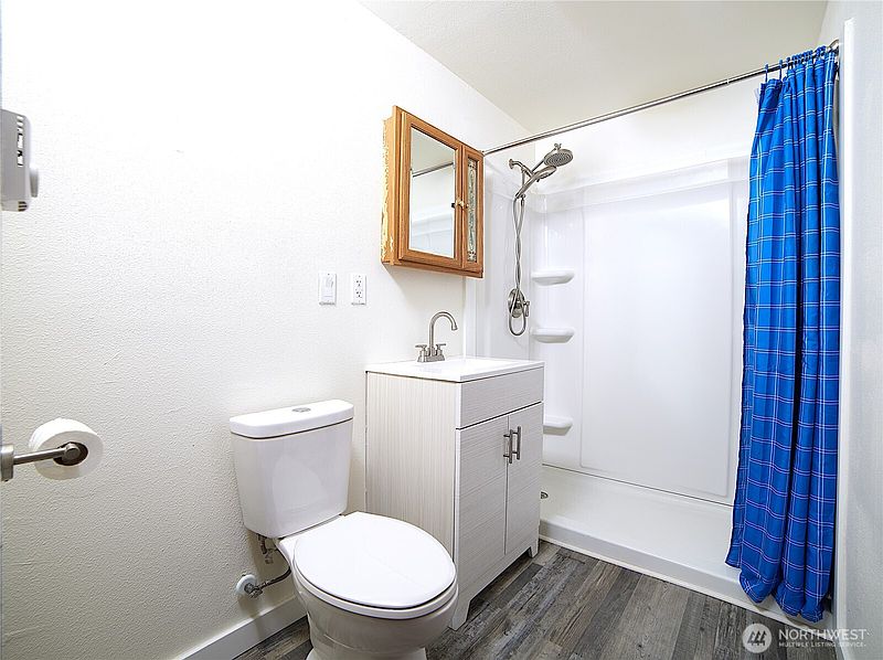 3rd image of 835 SW 306th Street