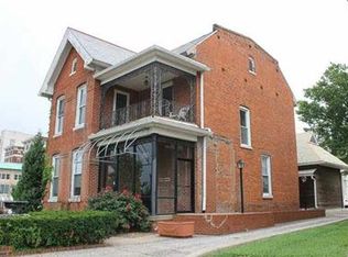 216 SE Riverside Dr, Evansville, IN 47713