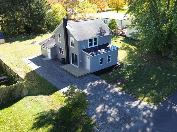 143 S Hobart St, Athens, MI 49011