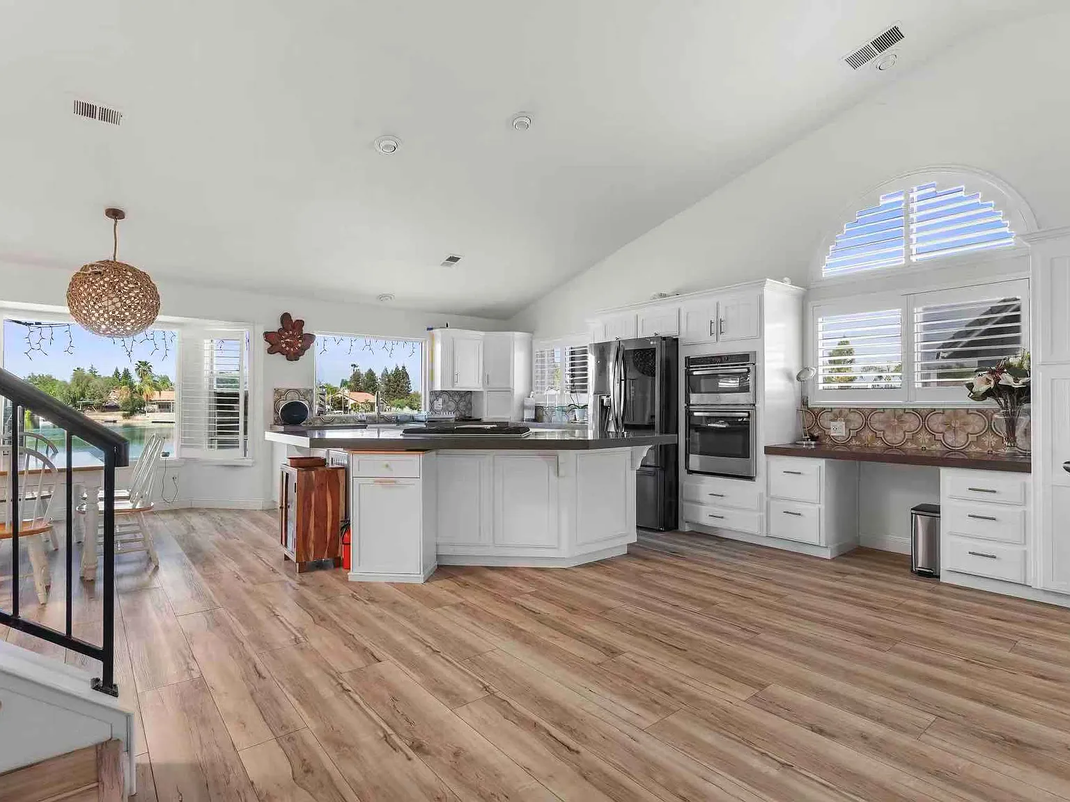 5209 Outlook Ln — Photo 4