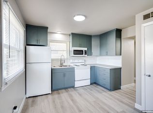 Runway 12, Oshkosh, WI 54902