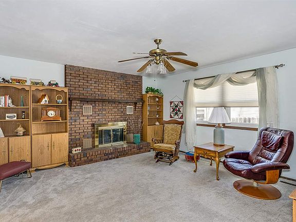 5th image of 2321 N Hazlett St