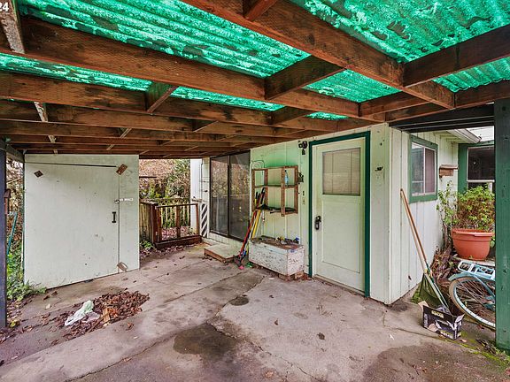 3rd image of 355 S Folsom Ct
