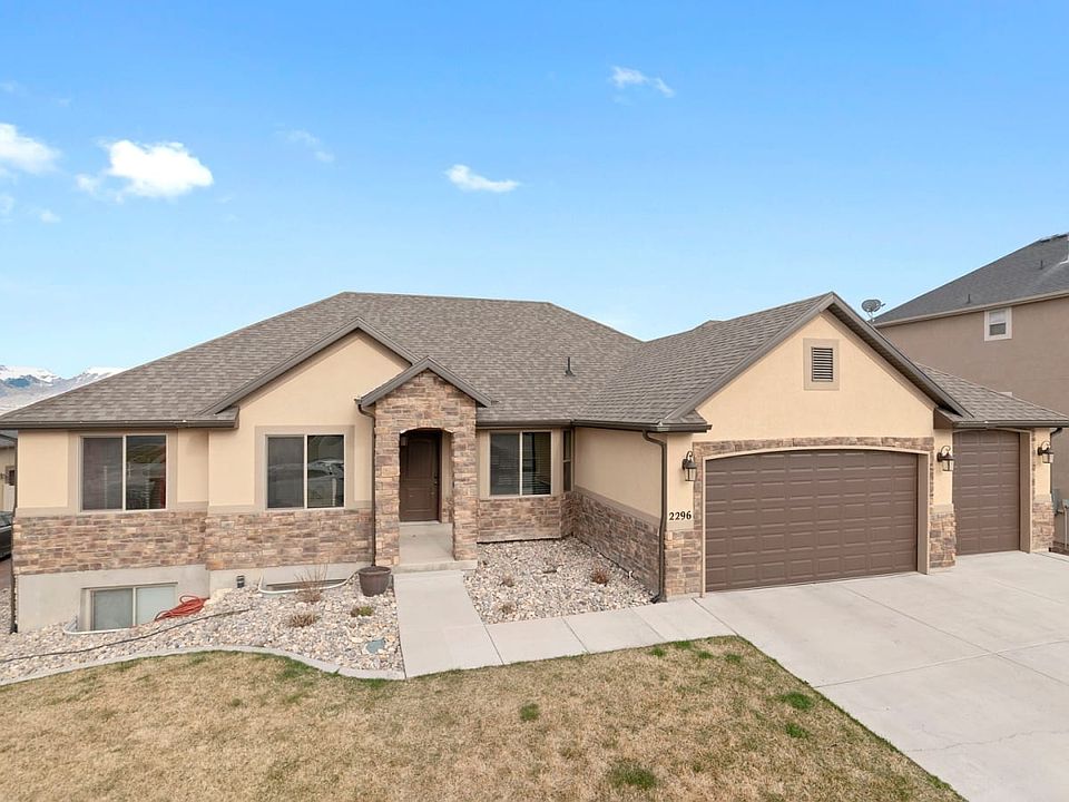 1st image of 2296 Browning Dr