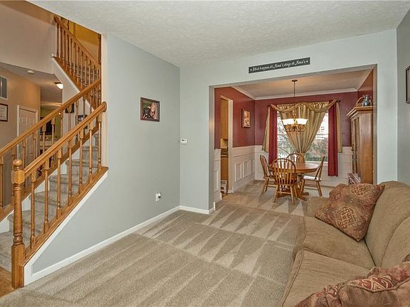 3rd image of 8554 Walden Trace Ct